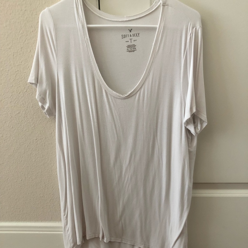 American Eagle tee